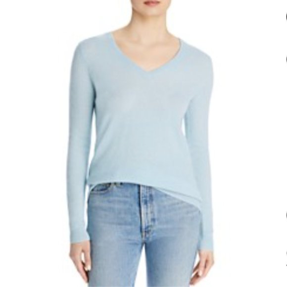C by Bloomingdale's Cashmere V-Neck Cashmere Sweater-2-ply cashmere-Bright Sky - Picture 1 of 4